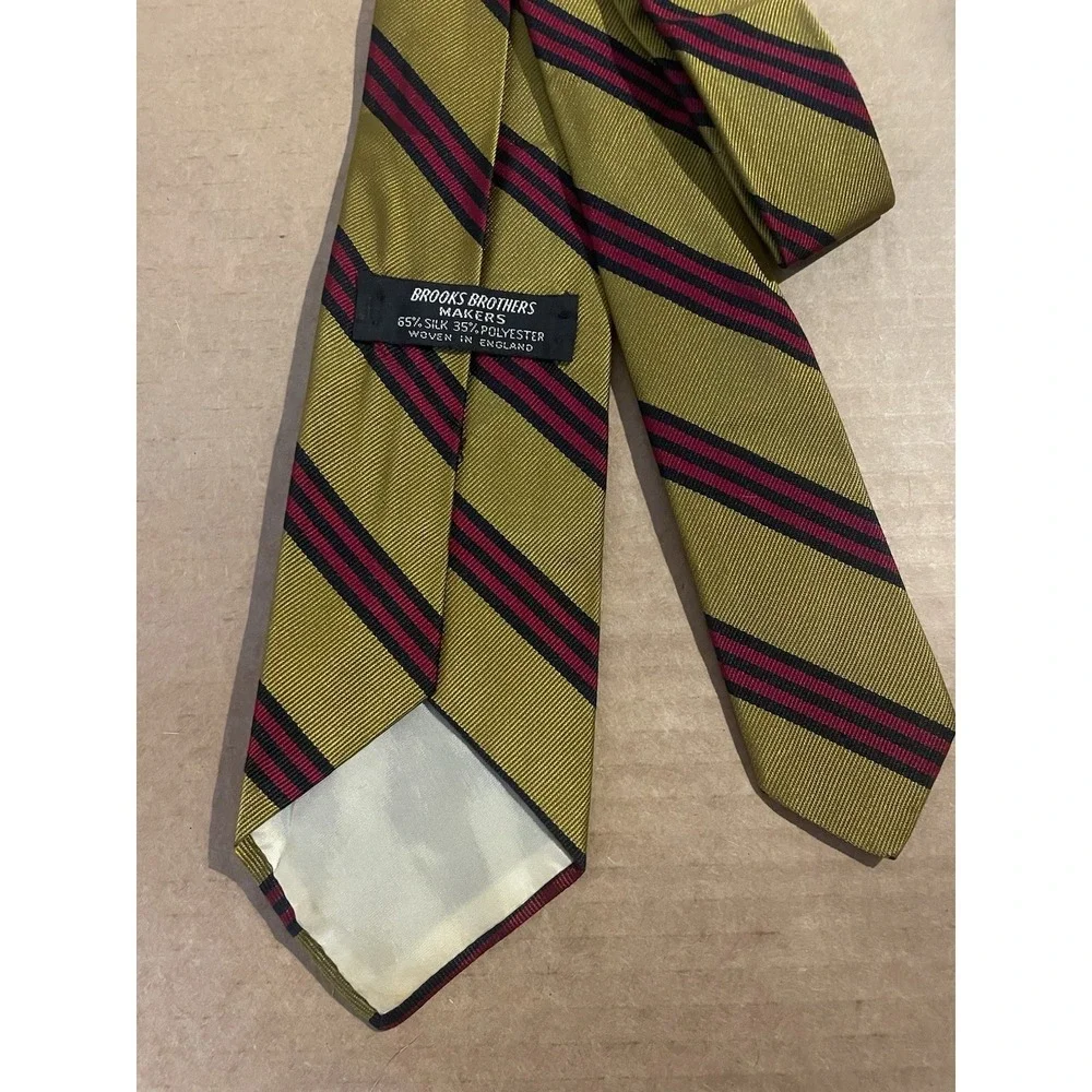 Brooks Brothers Yellow, Red & Blue‎ Striped Tie 100% Silk Men's Necktie 3 1/8